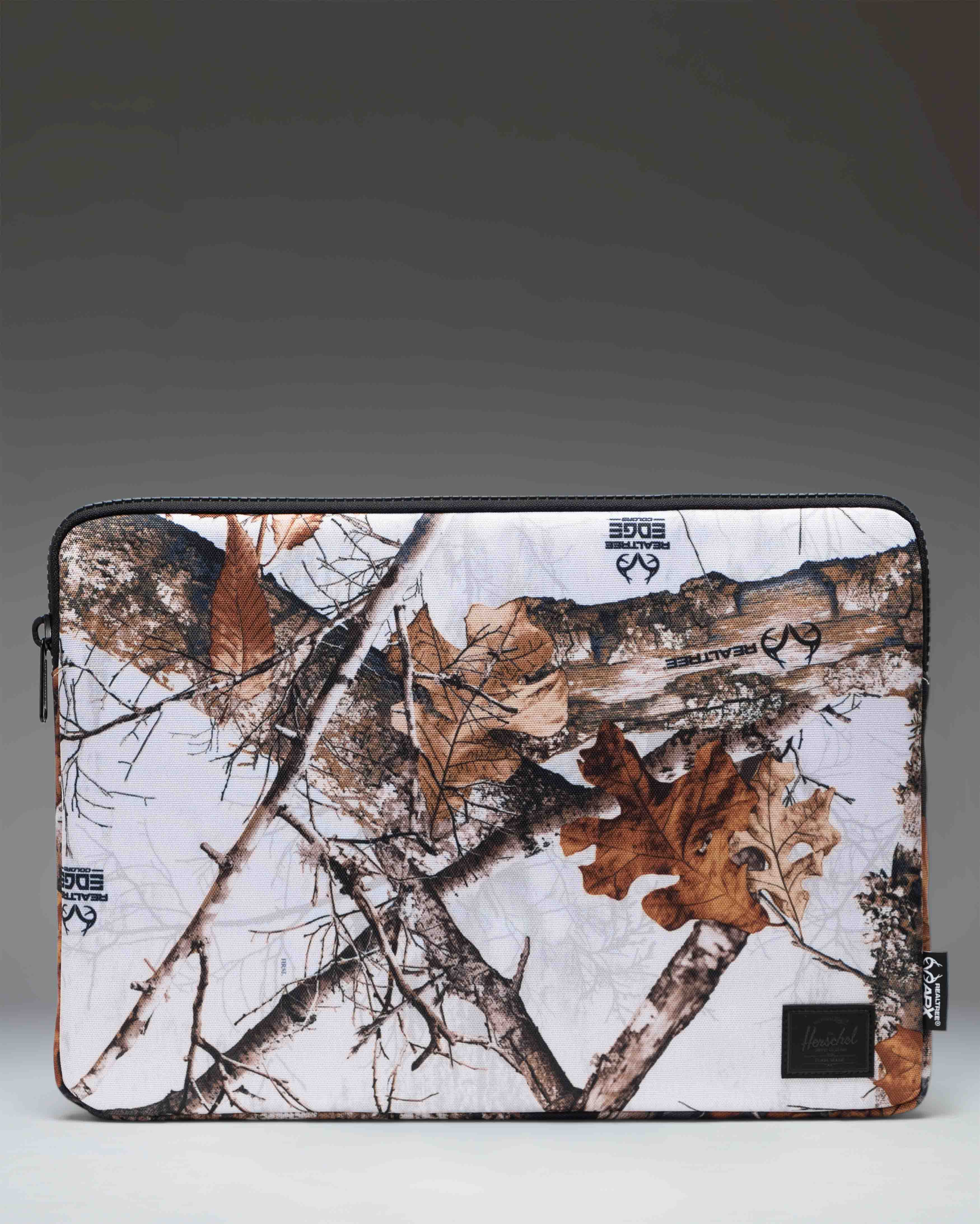 Realtree® Anchor 15-16 Inch Sleeve