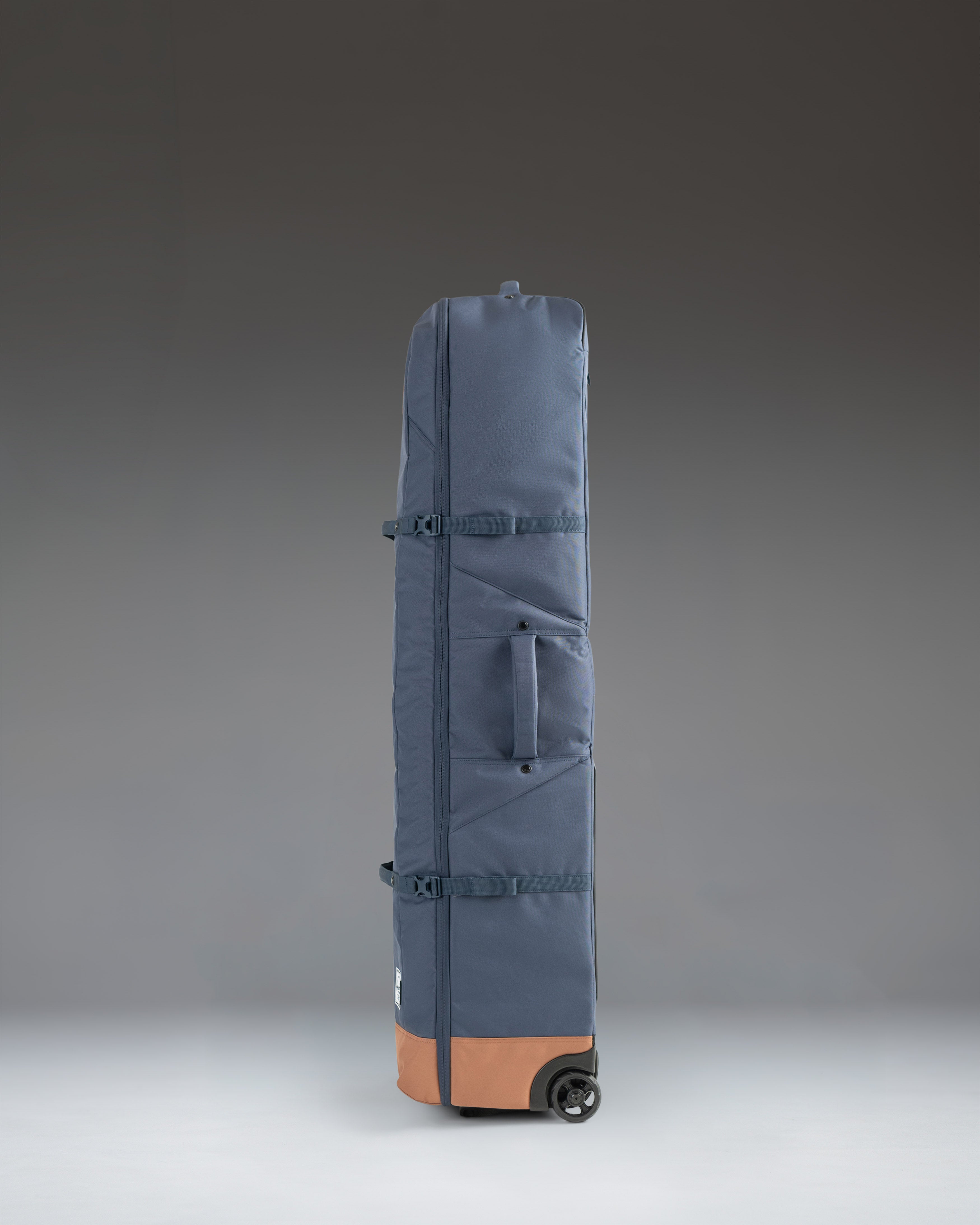 Herschel Heritage™ Golf Travel Wheelie Bag